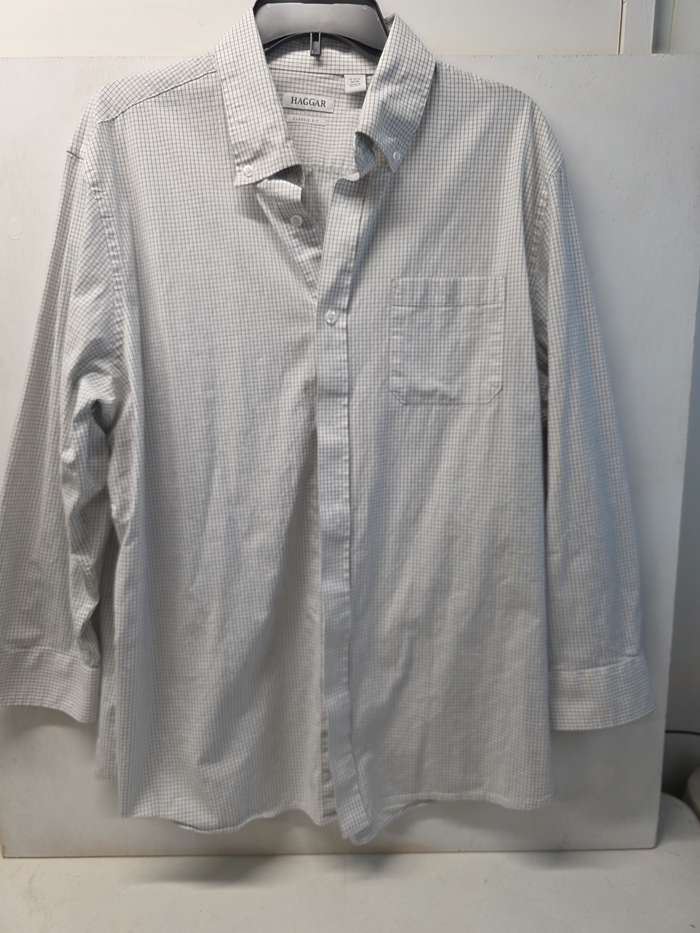 Haggar Men's Dress Shirt 17-17.5 32/33 Classic Fit White Gray Check Button Down